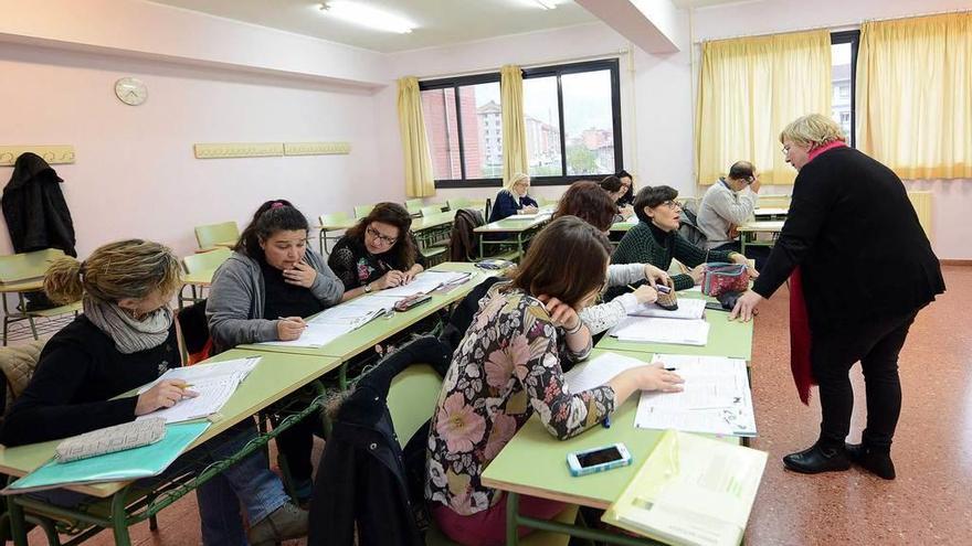 Estudiantes de la Escuela de Idiomas de Mieres.