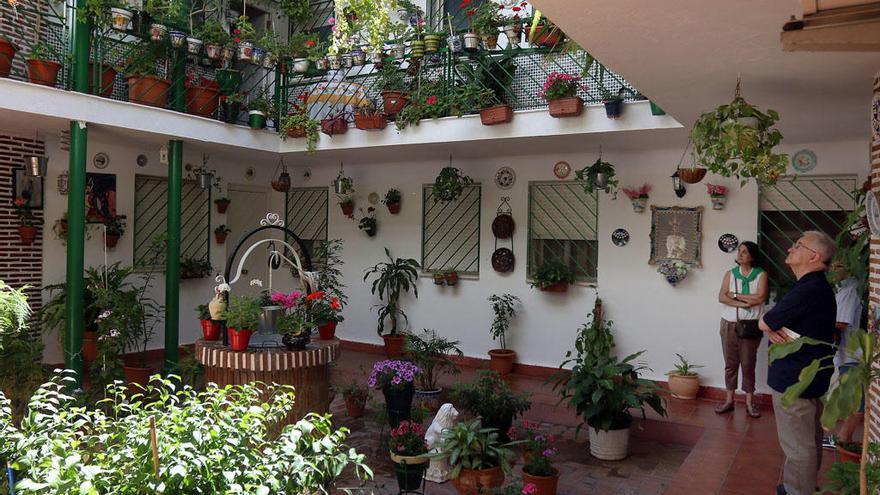 Los patios del Perchel, que se embellecen cada año en la Semana de los Corralones, volverán a decorarse en Navidad.