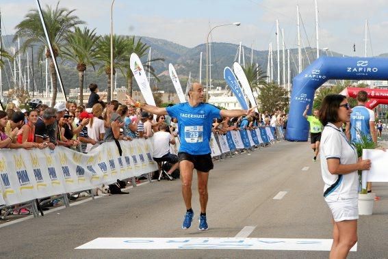 9.000 Läufer aus 49 Ländern gingen am Sonntag den 15.10 an den Start. In der Marathon - Disziplin gingen die Deutschen leer aus.