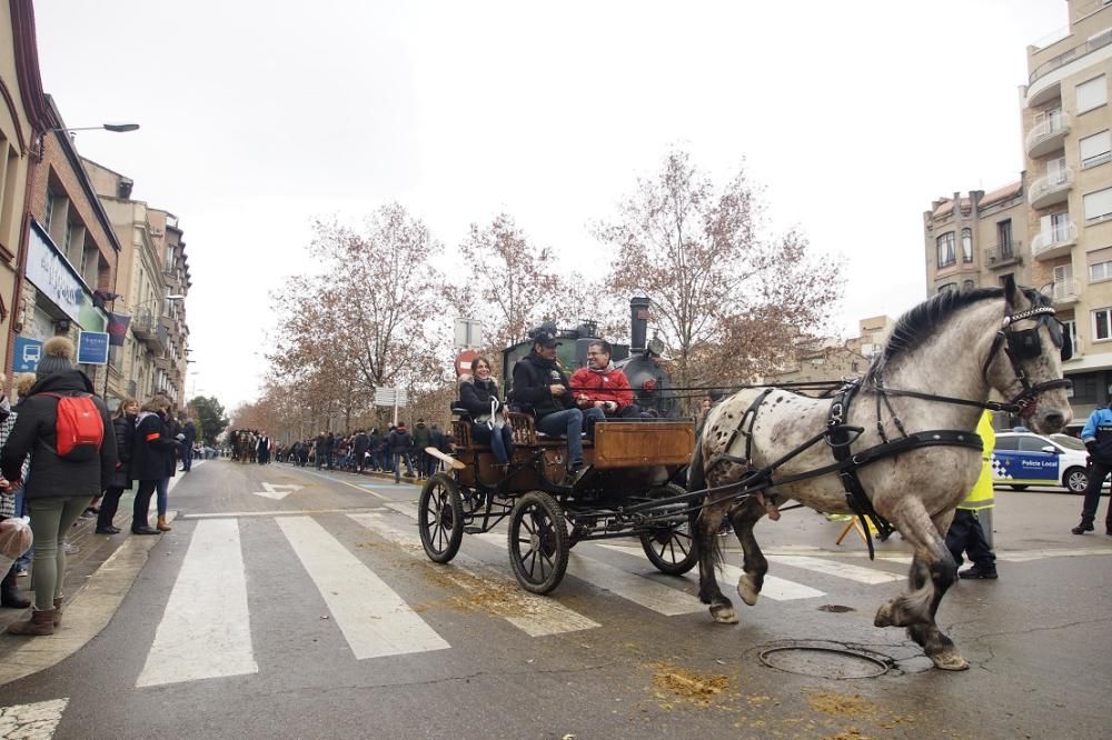 La pluja fa endarrerir la sortida dels Tres Tombs d'Igualada