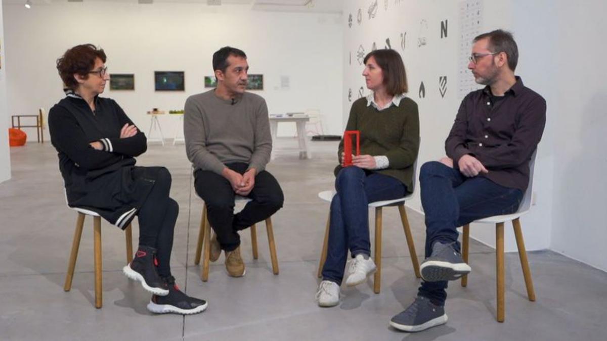 Uqui Permui, Xosé García Augusto, María Ramos e Óscar Otero, falando no programa.  | // PRODUCIÓNS CELTA