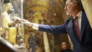 Puigdemont considera una "provocación" la visita de los Reyes a Montserrat y ERC y los Comuns lo ven una "falta de respeto"
