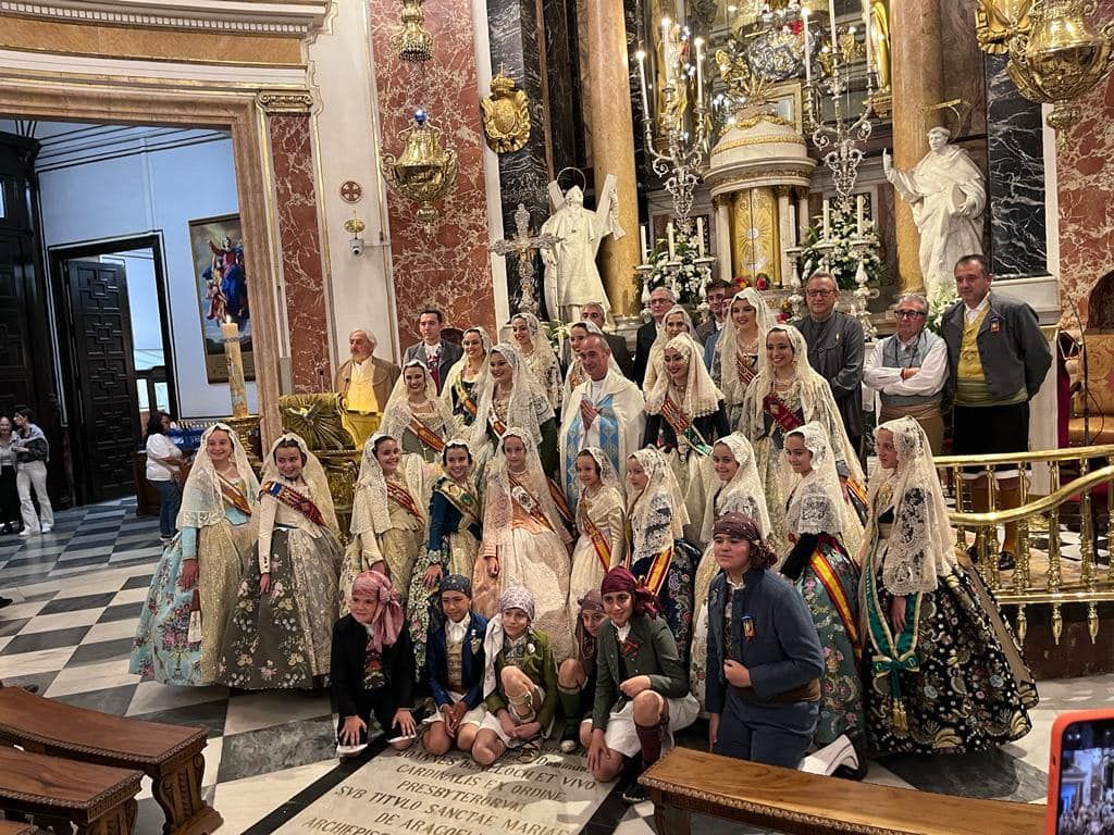 Las Fallas de la Federación de Especial se reunieron para celebrar la Misa de Acción de Gracias en la Basílica