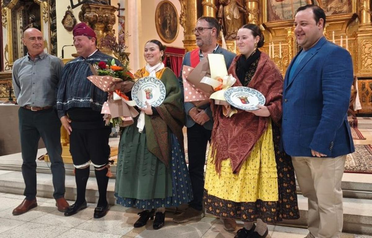 Las hermanas Clos Rubio recibieron un reconocimiento. |