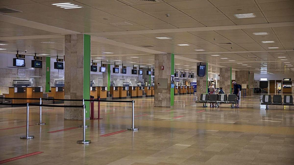 L&#039;aeroport de Girona, completament buit en una imatge d&#039;arxiu d&#039;aquest estiu.