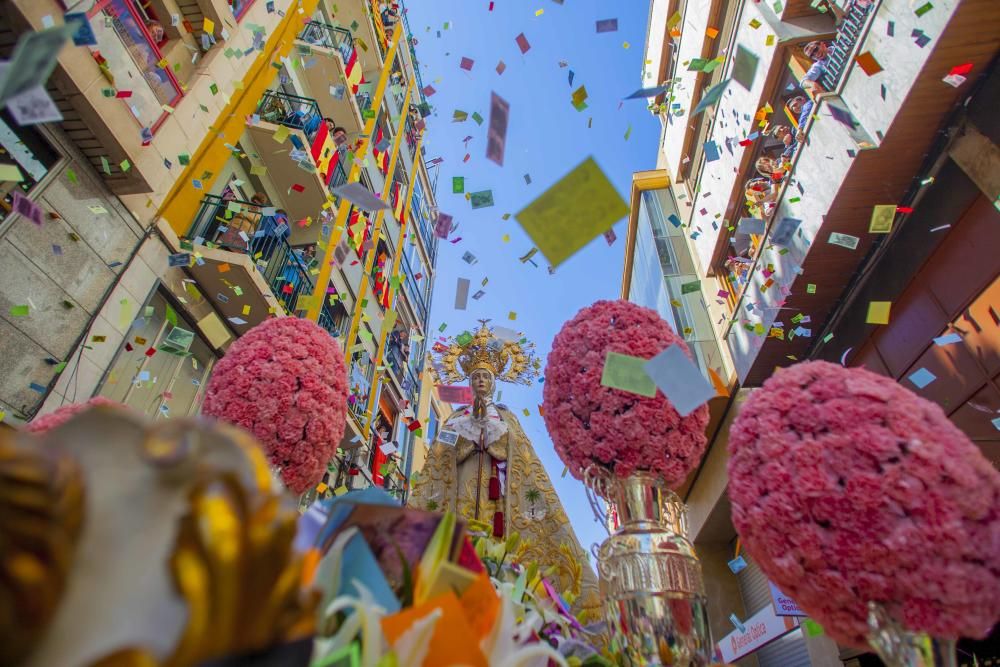 Elche encuentra en sus procesiones de Semana Santa un importante reclamo turístico y la unión de tradiciones centenarias