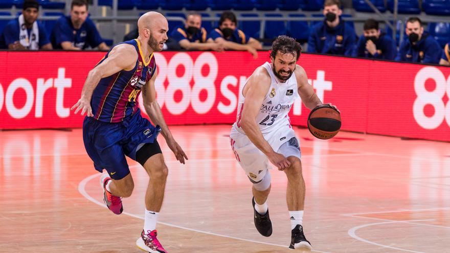 El Barça asalta la Liga ante el Real Madrid