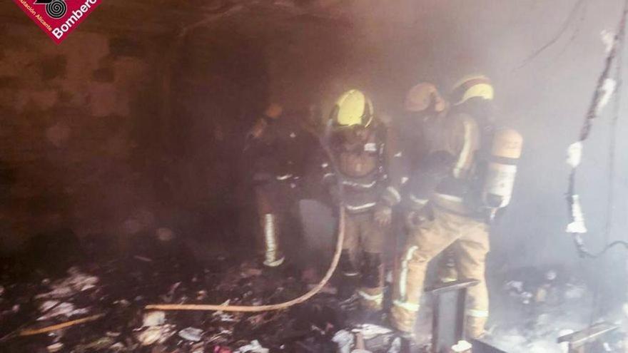 Muere una mujer atrapada en el incendio de su casa