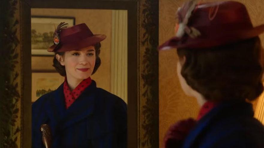 Emily Blunt, como Mary Poppins.