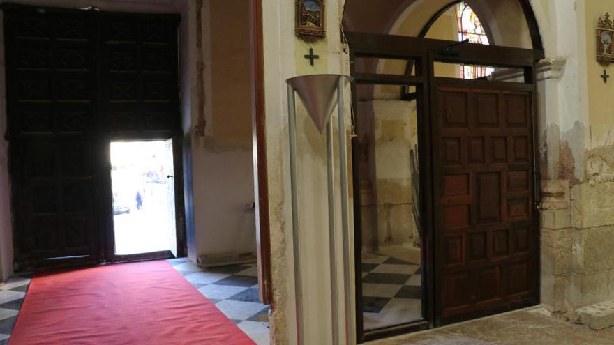 La parroquia de Torreblanca busca fondos para sufragar la rehabilitación de la iglesia