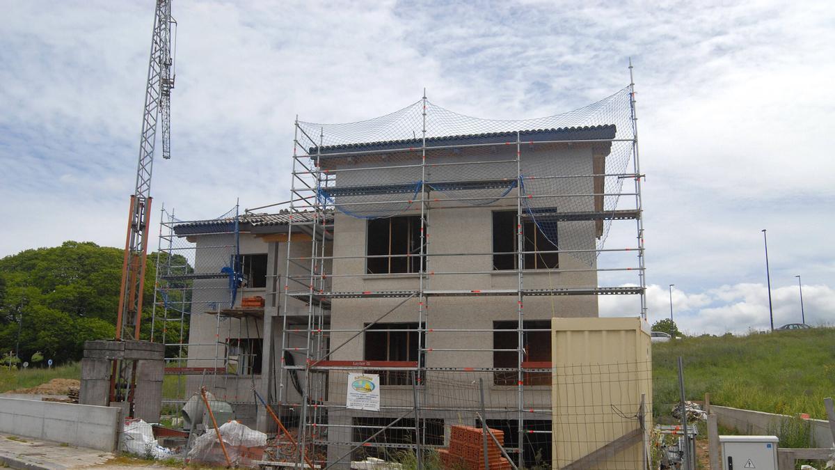 La construcción también redujo su volumen de desocupados.