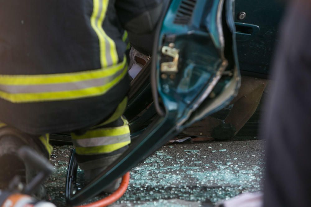 El vehículo de la mujer, de 71 años, ha volcado en la Avenida de la Condomina sobre las 9.30 horas