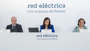 Un ‘contrainforme’ de l’apagada de les elèctriques culpa només Red Eléctrica