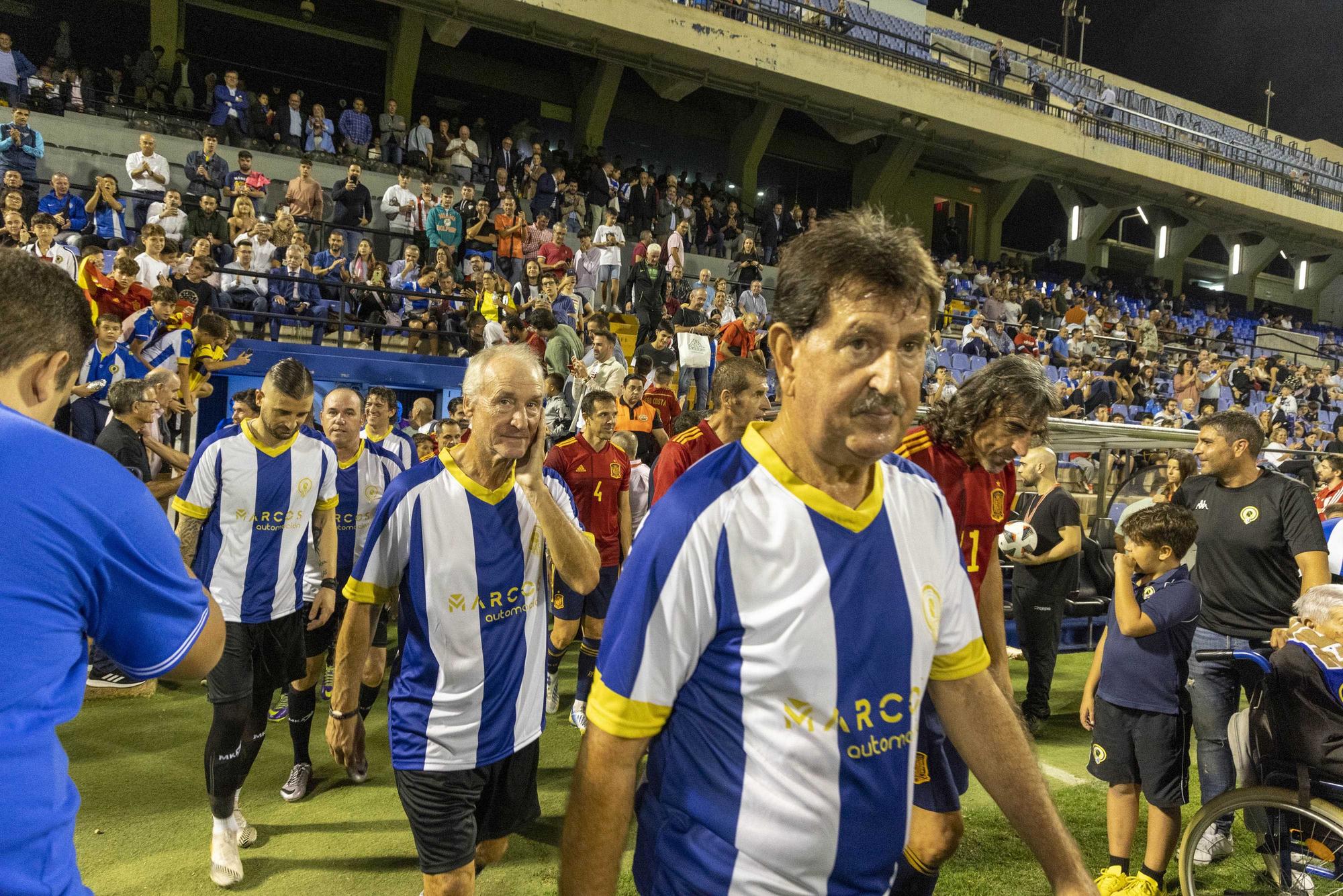 Leyendas del Hércules frente a leyendas de la Selección Española: Las imágenes del partido del Centenario