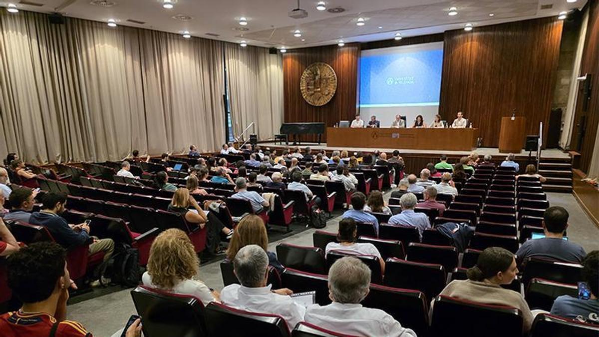 La reunión del Claustro de la Universitat de València