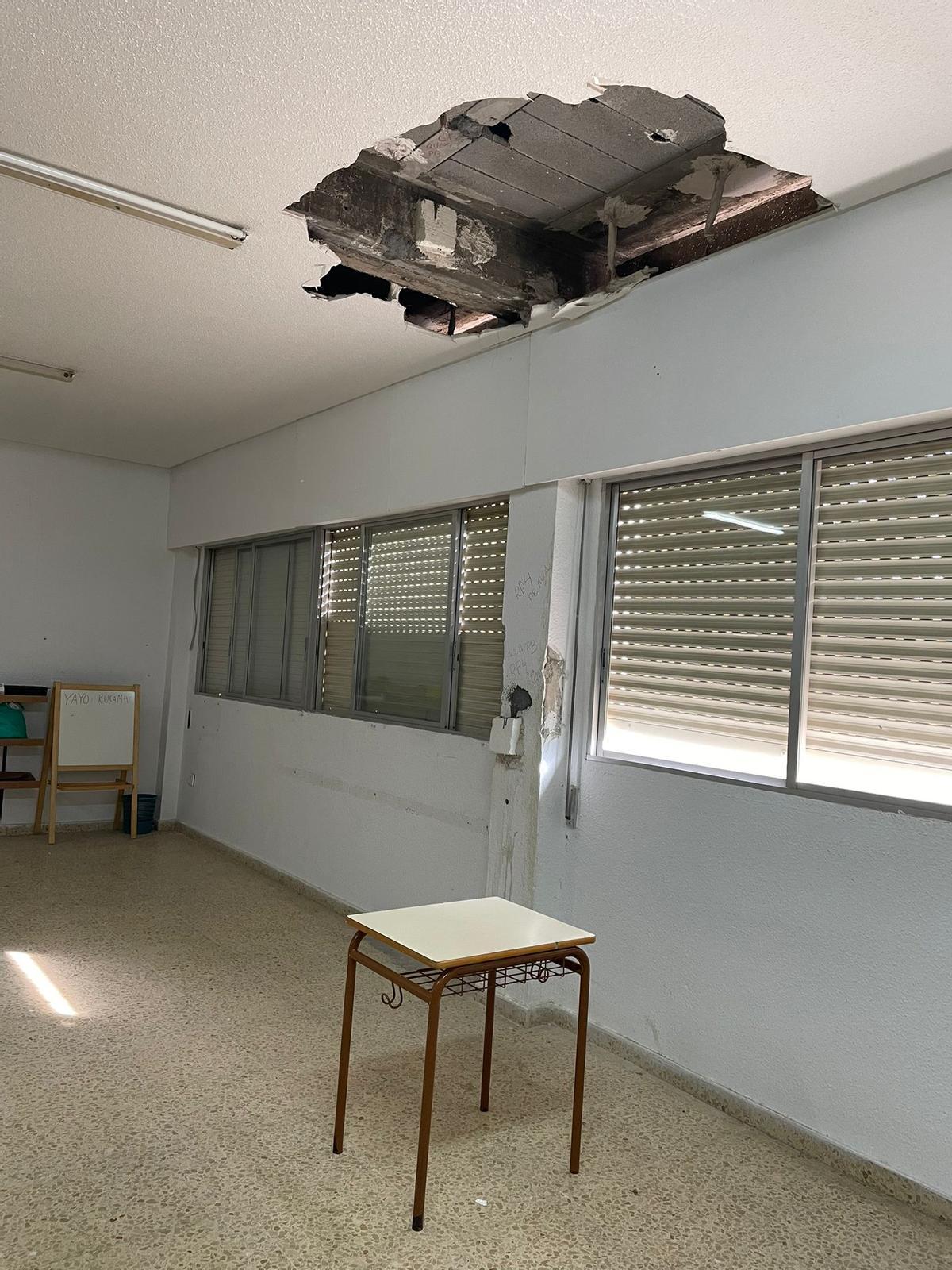 Estado de las aulas clausuradas en 2014 y sin reforma desde entonces, según la comunidad educativa.