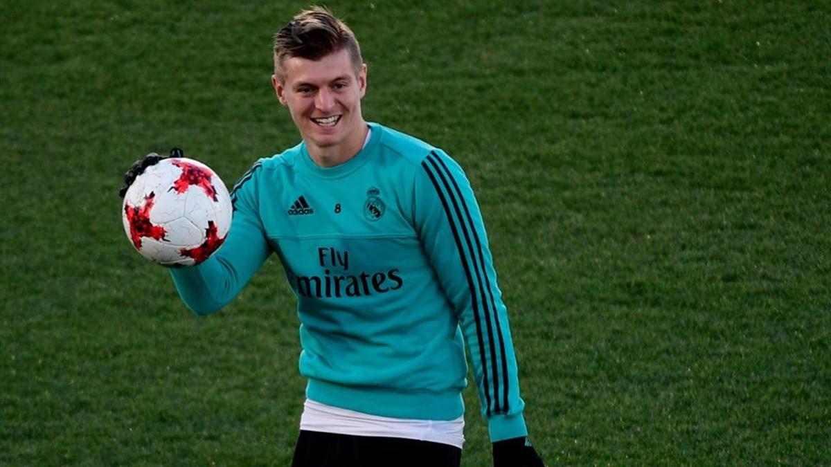 Kroos, en un entrenamiento con el Madrid