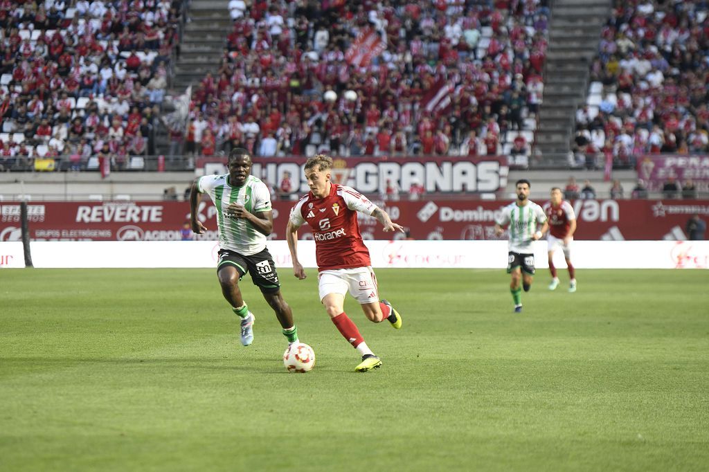 Las mejores imágenes del partido entre el Real Murcia y el Antequera