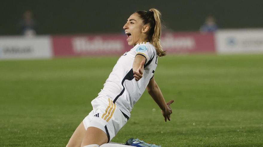 Olga Carmona ante el Chelsea en la fase de grupos de la Champions