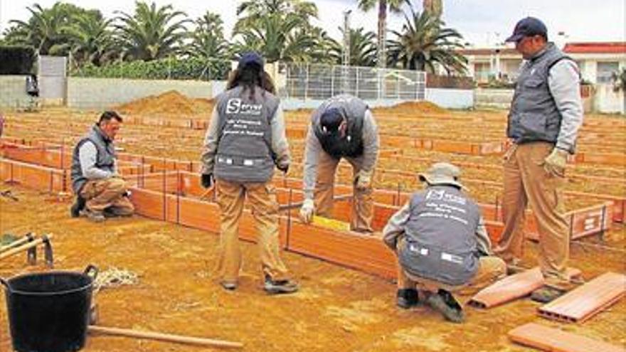 FORMAN BANCALES EN LA PARCELA DE ‘L’HORT DE LA MAR’