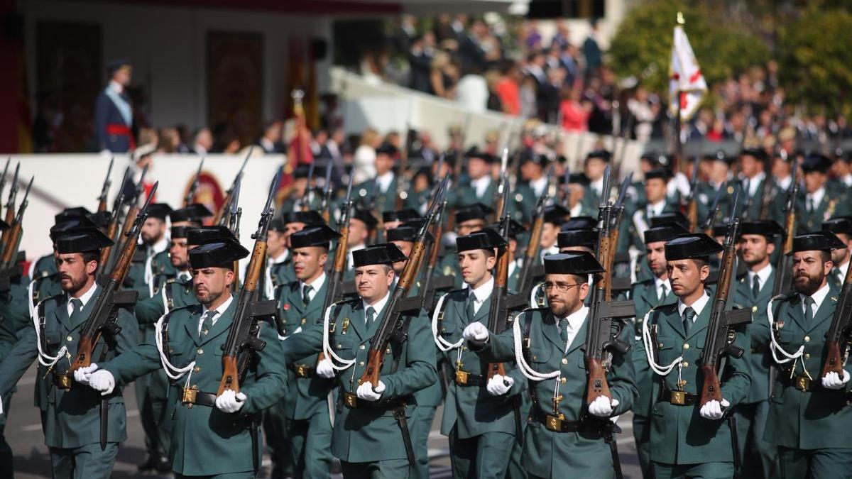 Membres de la Guardia Civil en una desfilada.