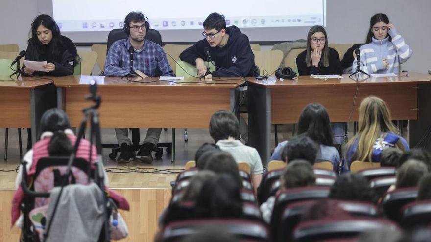 Encuentro educativo entre continentes: fútbol y letras para unir culturas