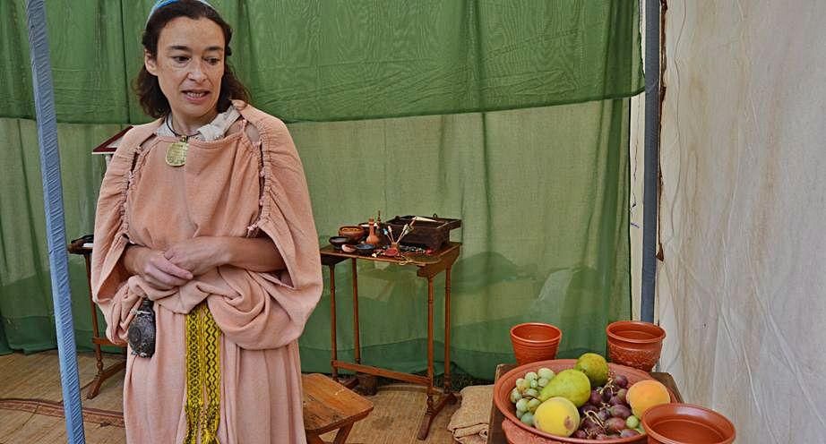 Silvia Suárez, vestida de esclava romana. | A. M. Serrano