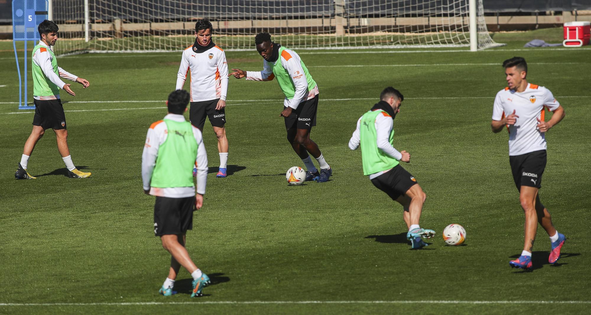 Las imágenes del entrenamiento de hoy del Valencia CF