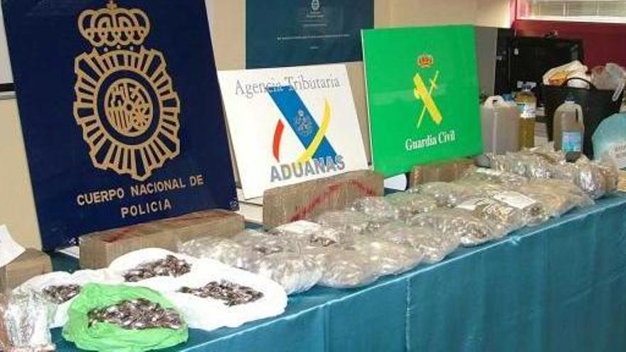 Droga incautada dentro de la «operación Tridente».