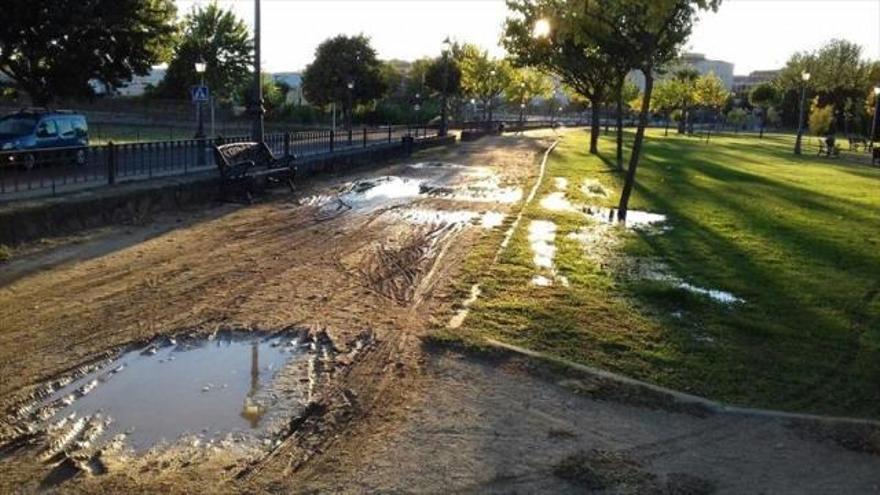 Los sistemas de riego de jardines, foco de actos vandálicos y robos