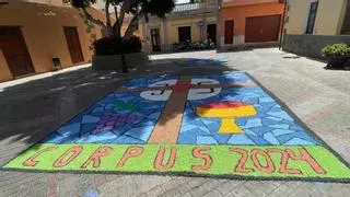 El casco histórico de Agüimes se engalana con las alfombras del Corpus Christi