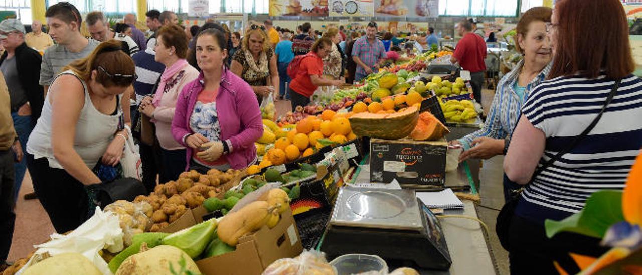 Las frutas y hortalizas importadas tienen más plaguicidas que las canarias