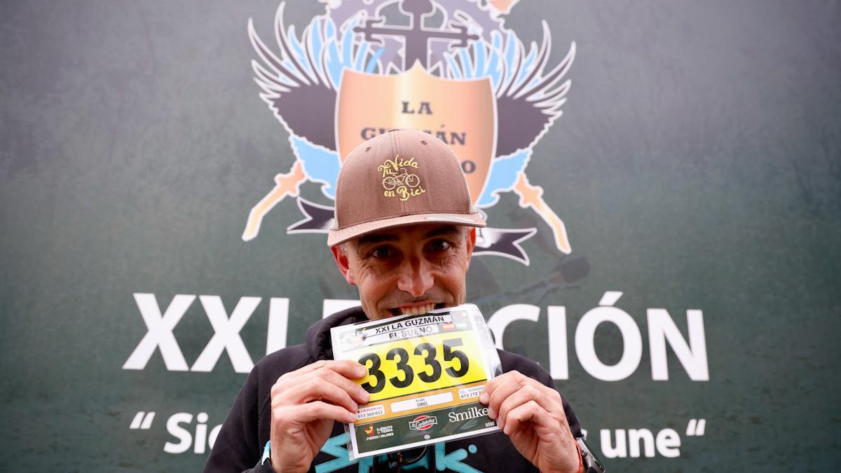 La recogida de dorsales de la Guzmán El Bueno, en imágenes