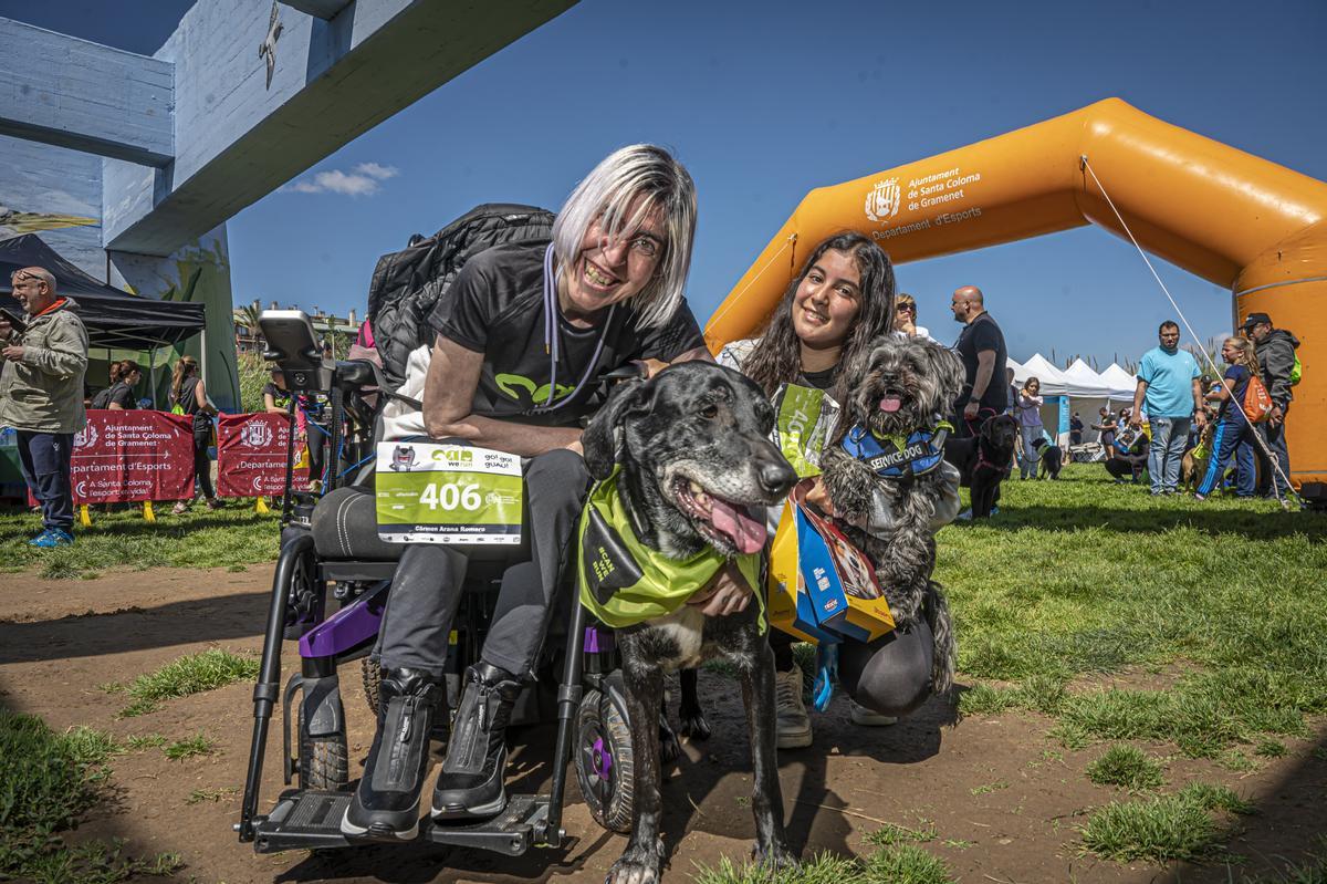 CAN WE RUN BARCELONA. La carrera organizada por Prensa Ibérica y El Periódico de Catalunya con la colaboración de Sport ,  donde las personas y sus mascotas perrunas corren en familia