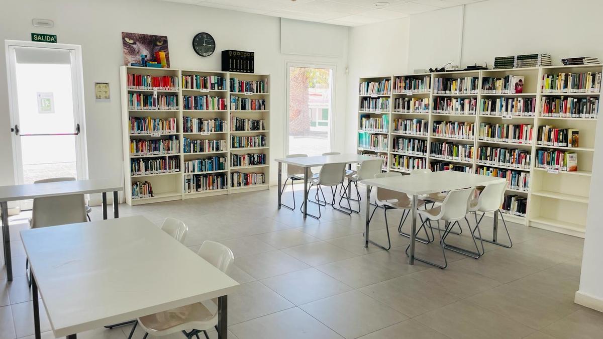 Biblioteca del Centro Cívico de Costa Teguise.