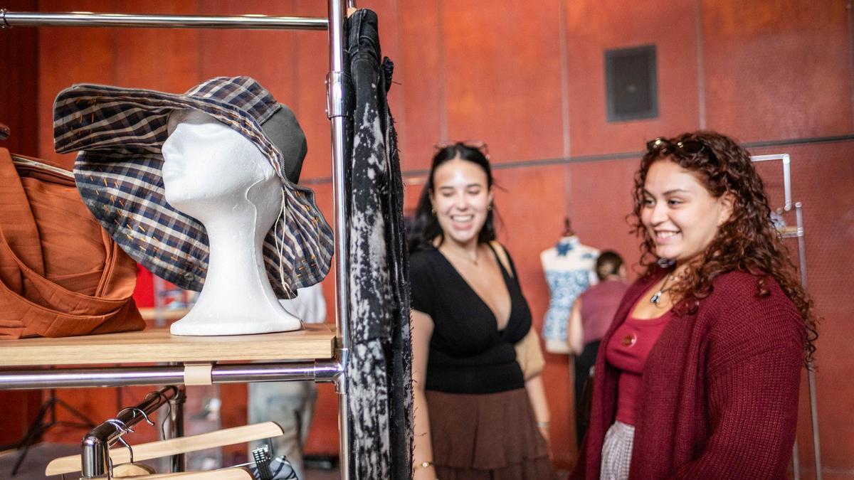 La Escuela de Arte Fernando Estévez presenta una tienda de moda sostenible