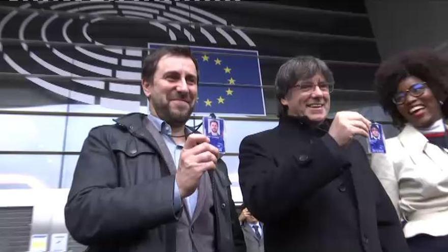 La Fiscalía pide al Supremo que solicite a la Eurocámara la suspensión de la inmunidad de Puigdemont y Comín