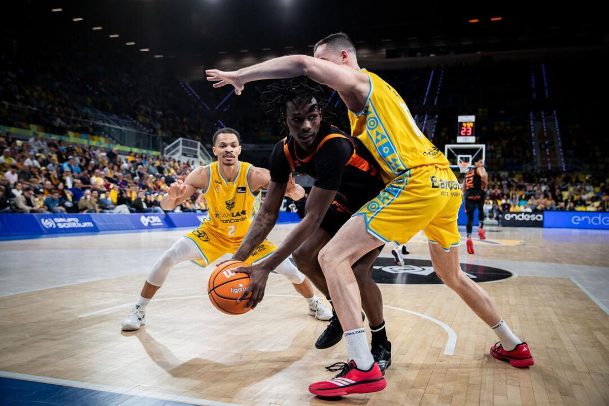 Brancou Badio, en el último partido de la primera vuelta de la Liga Endesa ante el Gran Canaria.