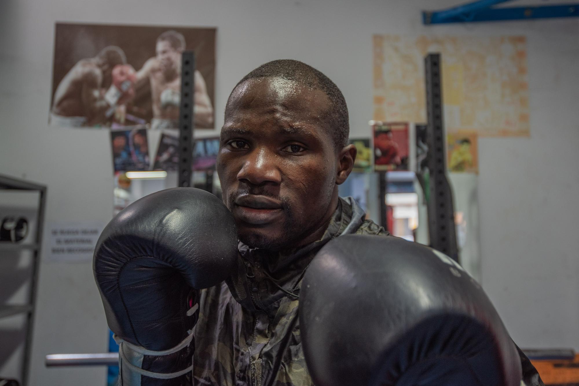 Dani Moukoko prepara su debut como boxeador profesional