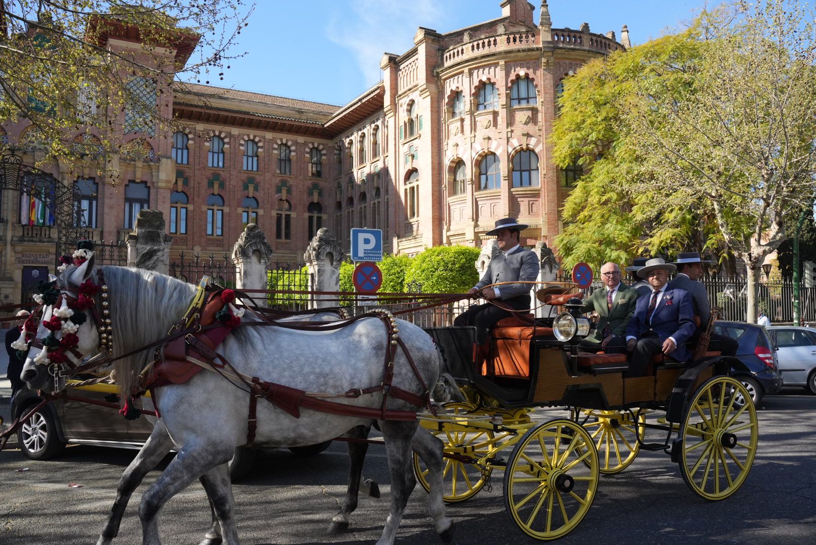 Marcha ecuestre para conmemorar el 175º aniversario de la Facultad de Veterinaria