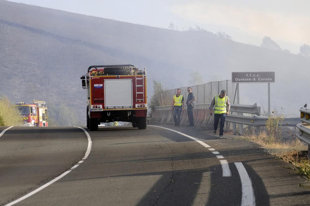 Incendio forestal en Lalín