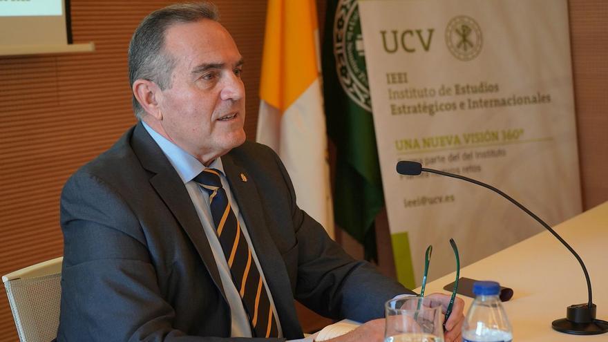 Mazón ficha al teniente general Gan Pampols como vicepresidente de la Generalitat