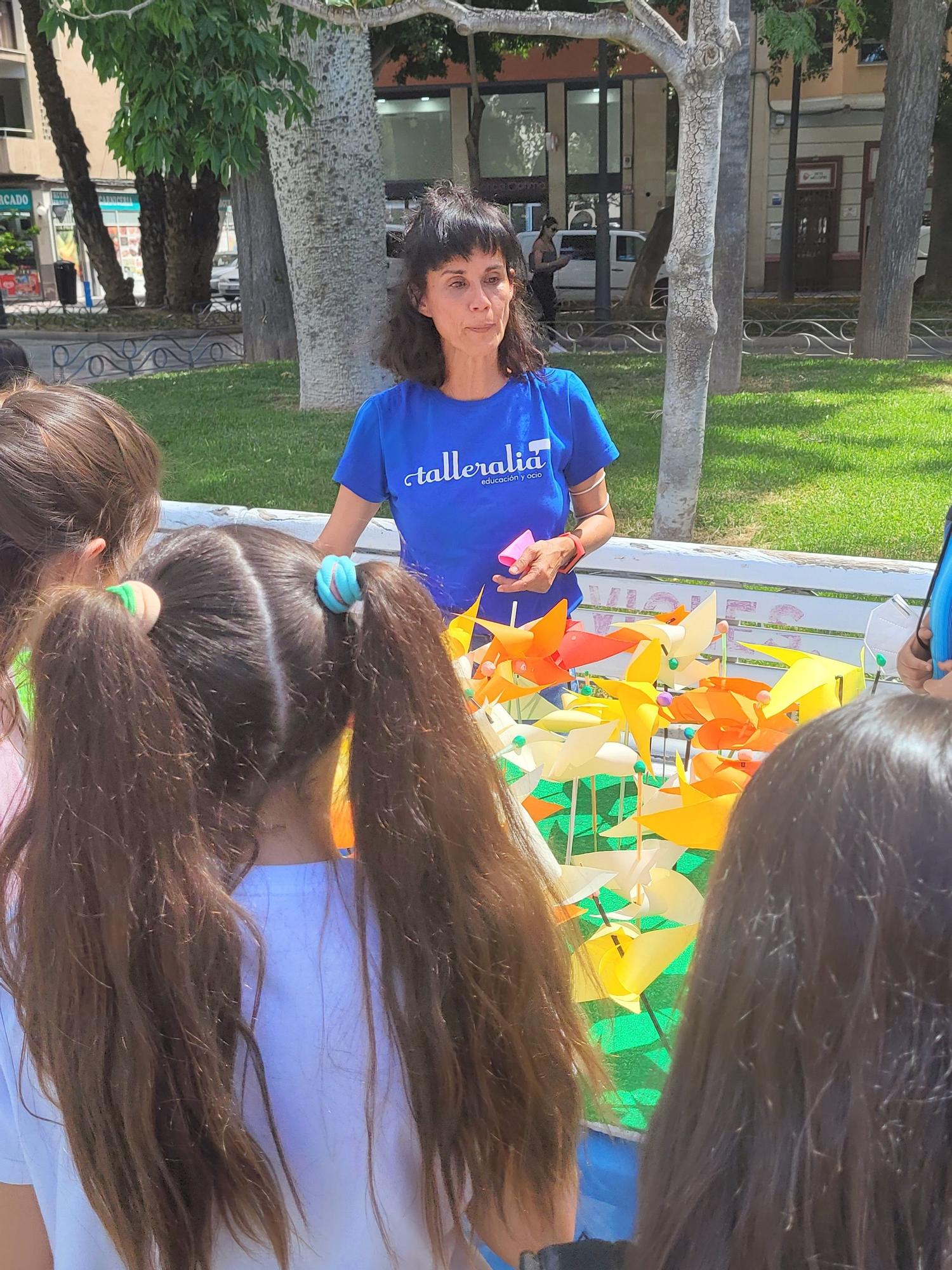 Una experta en Medio Ambiente en una actividad