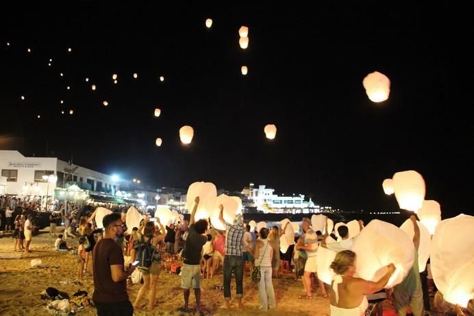 Suelta de los farolillos en Playa Blanca 2017