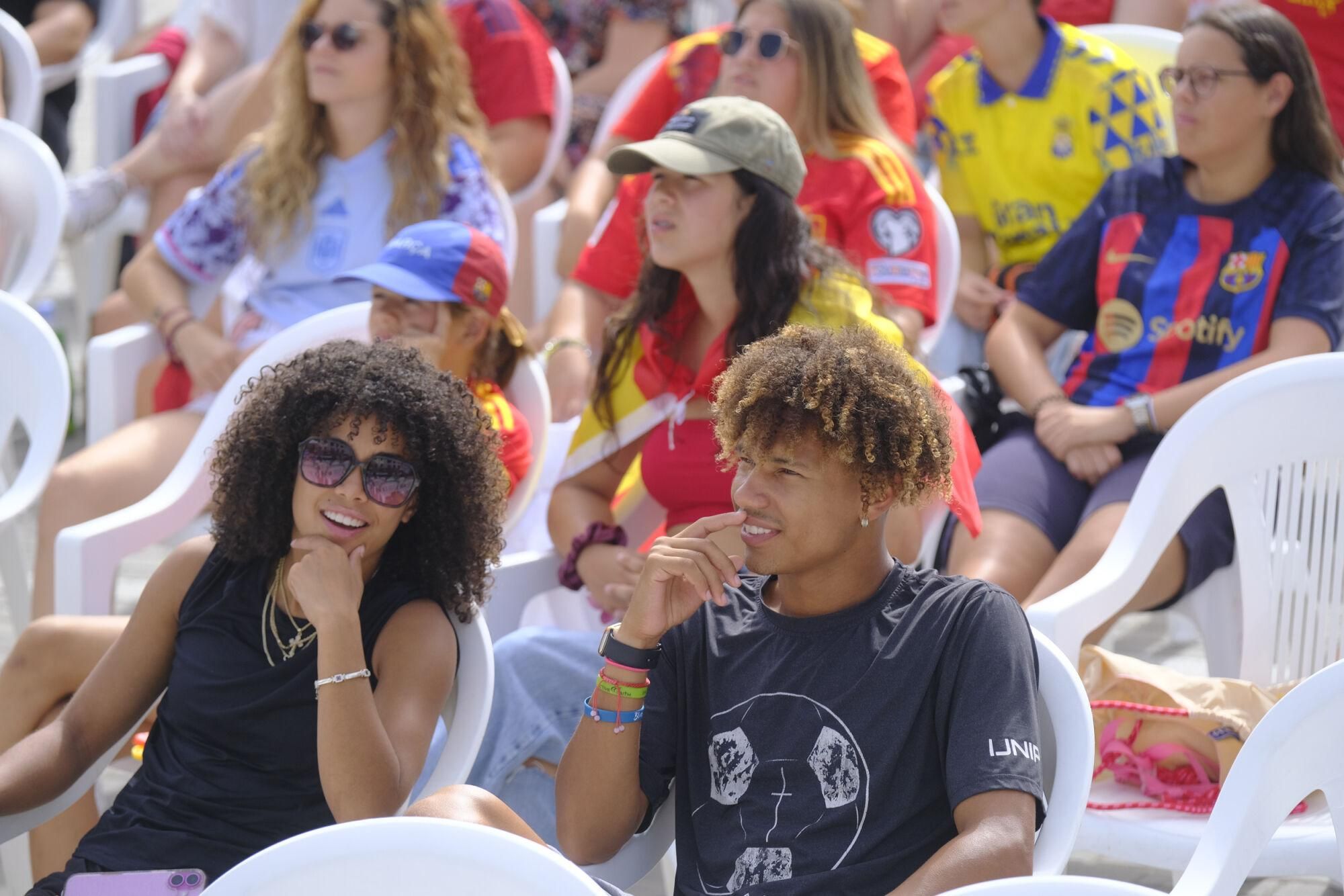 Ambiente de la final de la Eurocopa femenina de fútbol 