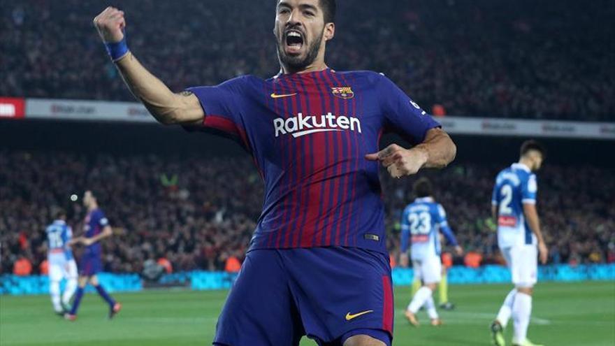 Suárez y Messi dan la vuelta a la eliminatoria