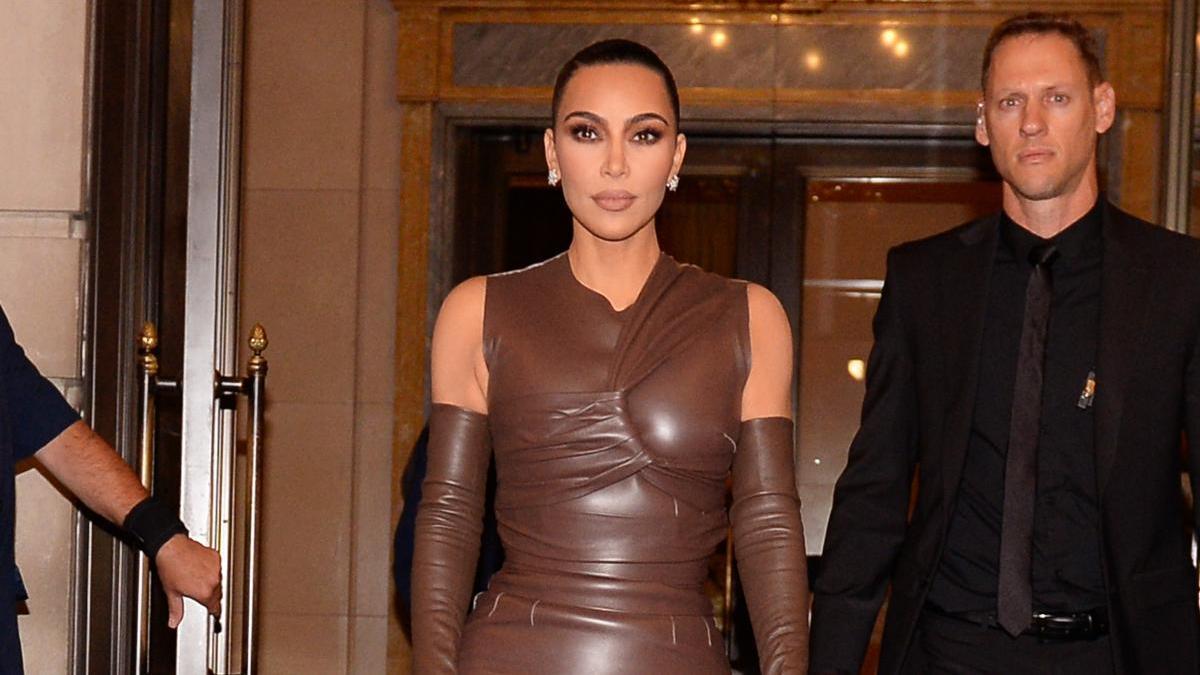 Kim Kardashian preocupa con la impactante imagen de su pierna con psoriasis: &quot;No sé qué está pasando&quot;