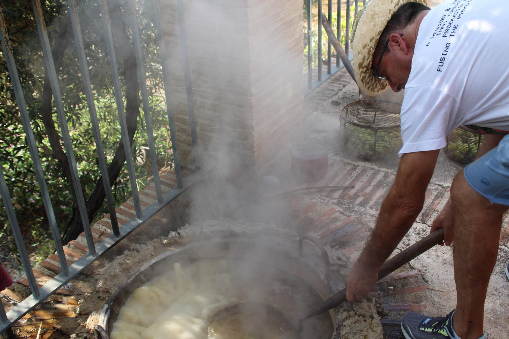 Ròtova reviu l’escaldà del raïm: Una jornada de festa i tradició