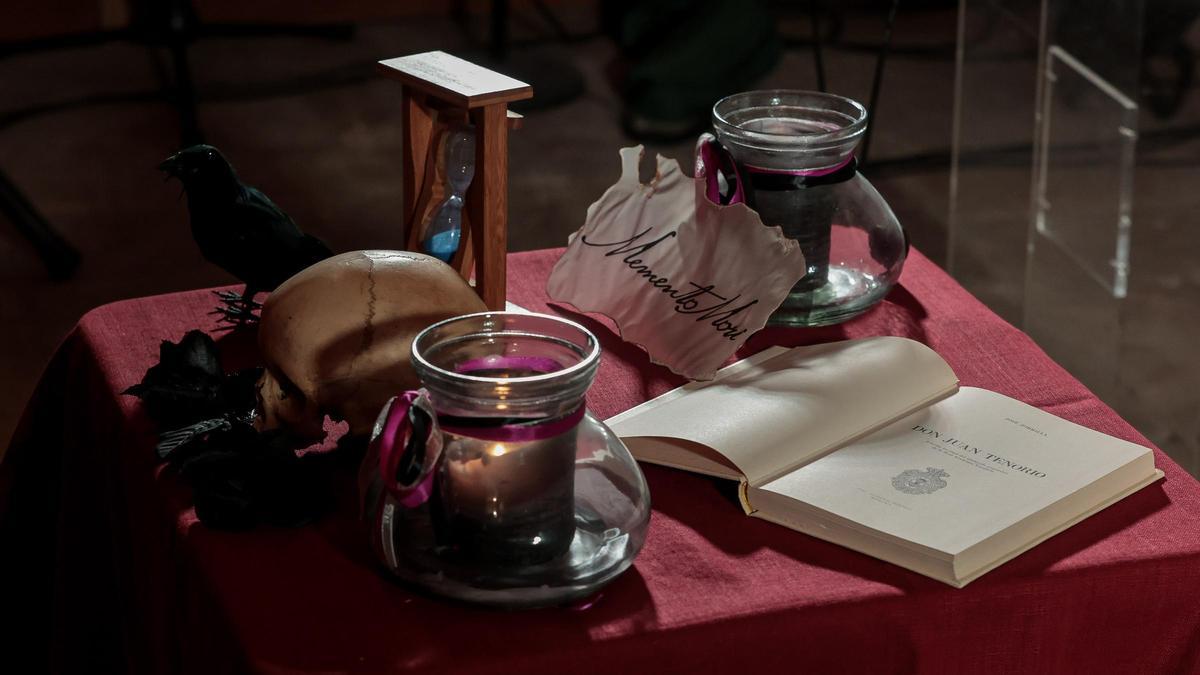 Lectura de Don Juan Tenorio XIII en el Claustro histórco de la Concatedral de San Nicolás