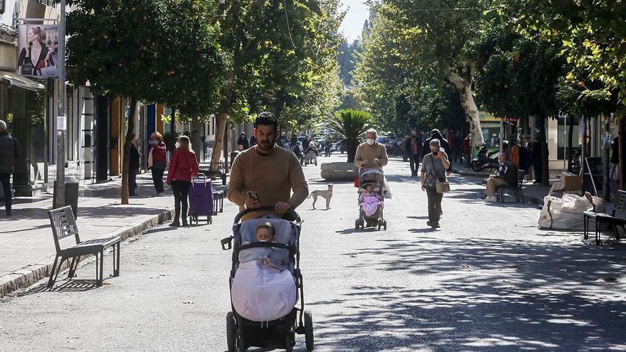 Vecinos de la Viñuela contarán con plazas reservadas en el parking del cementerio de San Rafael